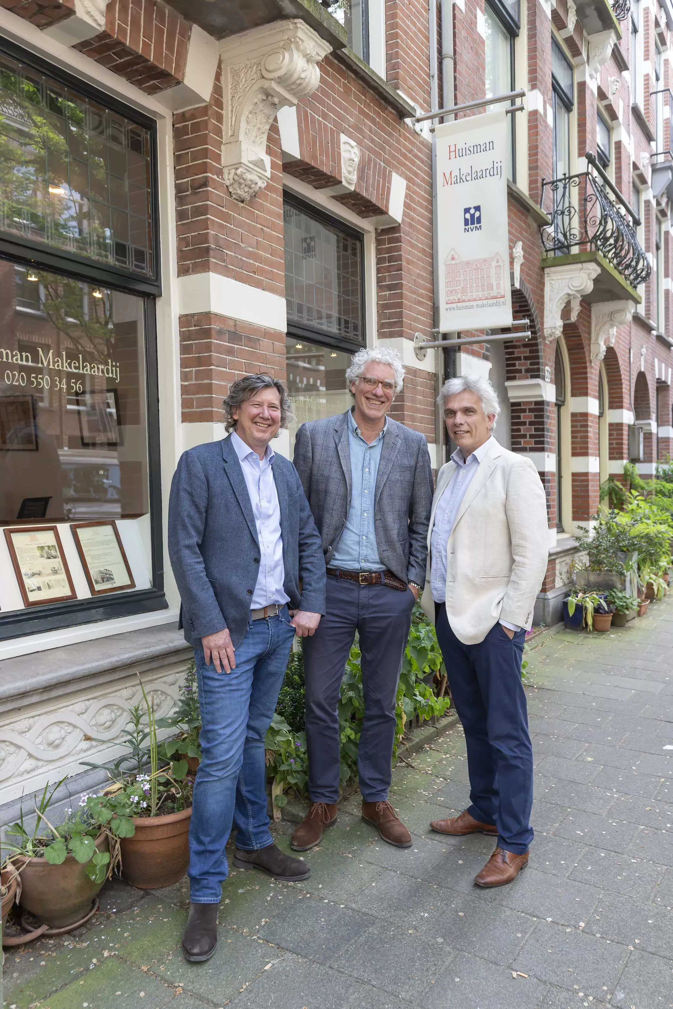 Wie zijn wij?