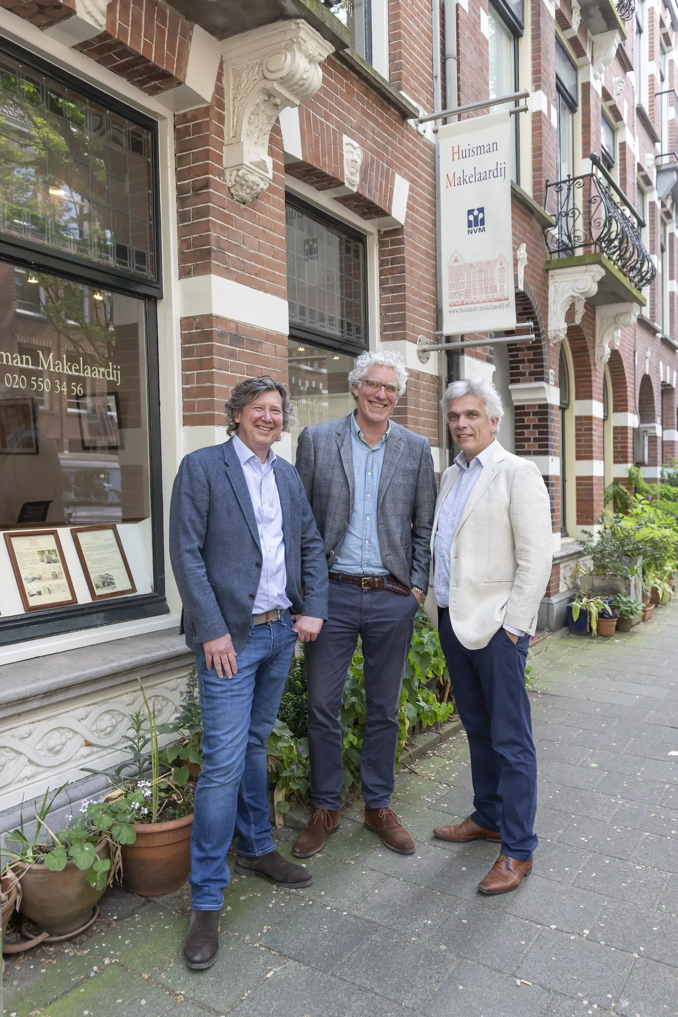 Wie zijn wij?